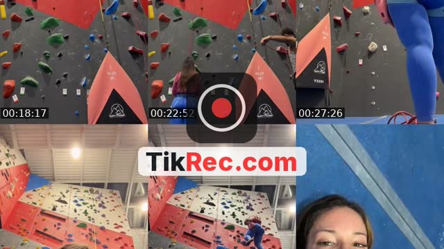 @brianaespinal_ TikTok live