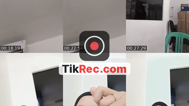 TikTok live: mowning by @itspujay