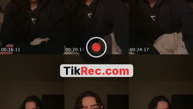 TikTok live: Holiiii by @yur_tt