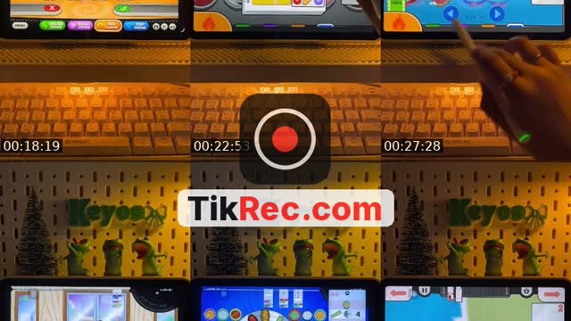 TikTok live: heyoo by @hatdogsabunsniyoo