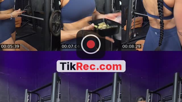 TikTok live: Good morning by @lizztheshizzzz
