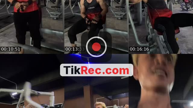 TikTok live: Peakweek🔥 by @eyzal11