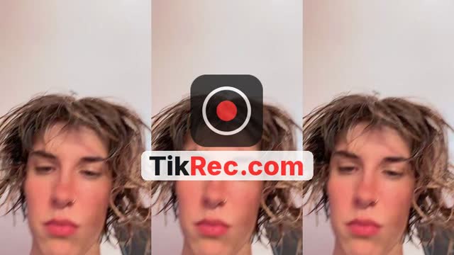 @m4rtina_arianna_04 TikTok live