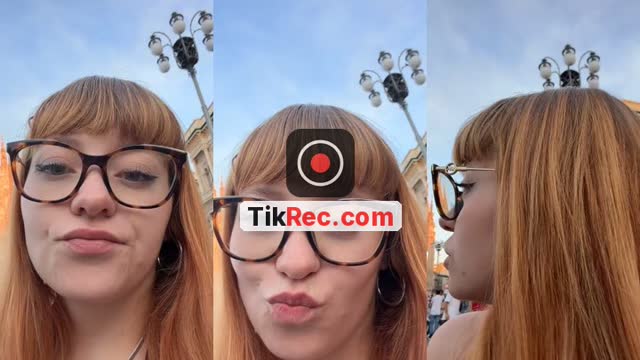 @paolavibes.666 TikTok live