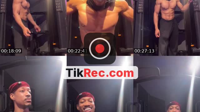 TikTok live: NATURAL by @lovethefro