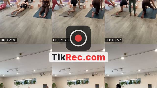 @juliedhd TikTok live