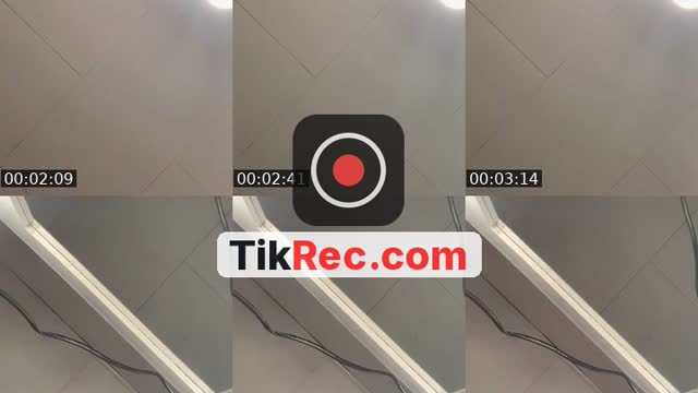 @hsjsbevrhejejejeirirjr TikTok live