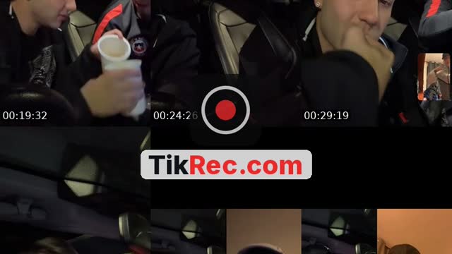 TikTok live: Kfayyy by @15.wilsonn