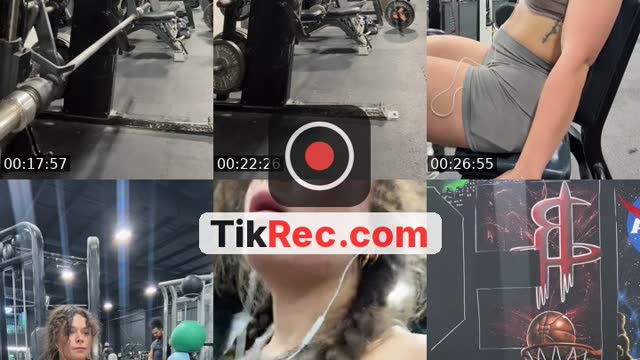 TikTok live: full body🧚 by @psiilocyn
