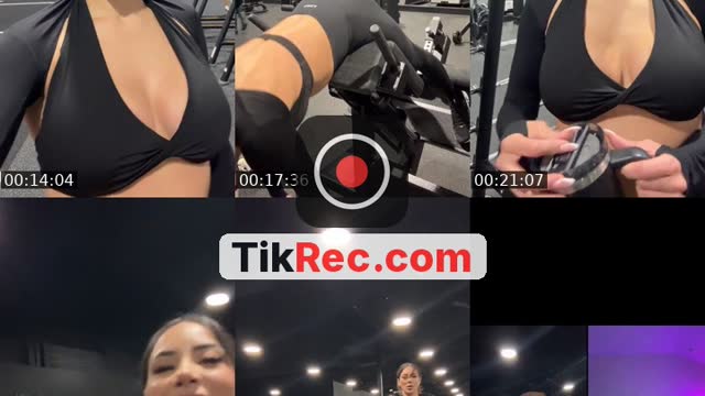 @smntha_ss TikTok live from 2026-10-03