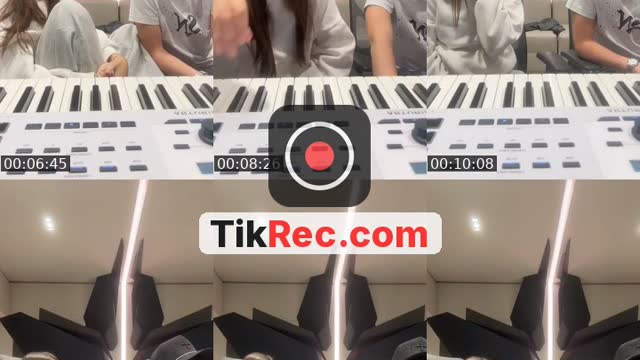 @delfibetne_ TikTok live from 2026-10-03