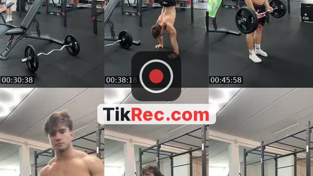 @simo.uda TikTok live from 2026-10-03