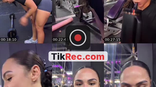 TikTok live: Happy Saturday 💖 by @boominbodbyshadia