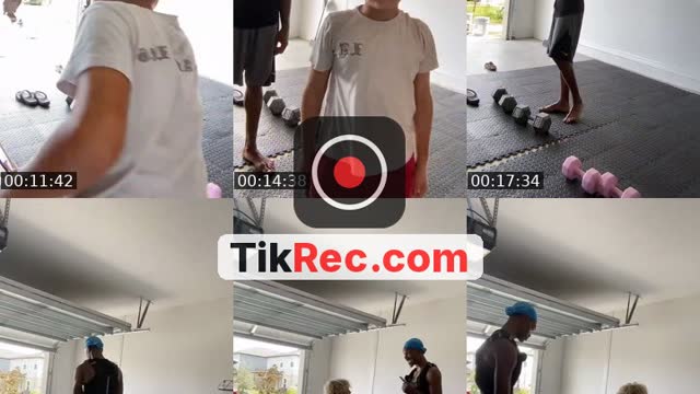 @tdtwenty3 TikTok live from 2026-10-03