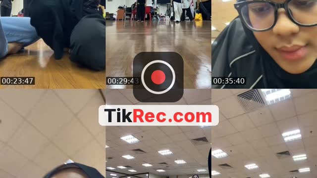 TikTok live: Dance practice by @_flowerbean.__
