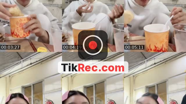 @juliee_yace3 TikTok live from 2026-10-04