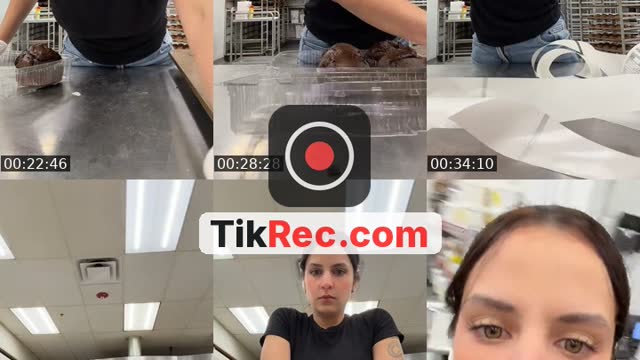 @angelesfer05 TikTok live from 2026-10-04