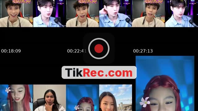 TikTok live: good evening pipol!!!🖤🐍🎸 by @_queenitaliaxtita