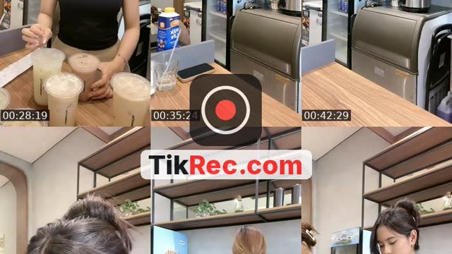 @snowie.un TikTok live from 2026-10-05