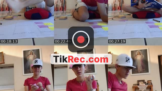 TikTok live: #escuela by @chuych_