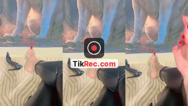 @ma_sindrila TikTok live from 2026-10-04