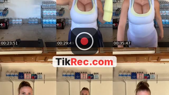 TikTok live: Workout with me by @jenniferfountainhead