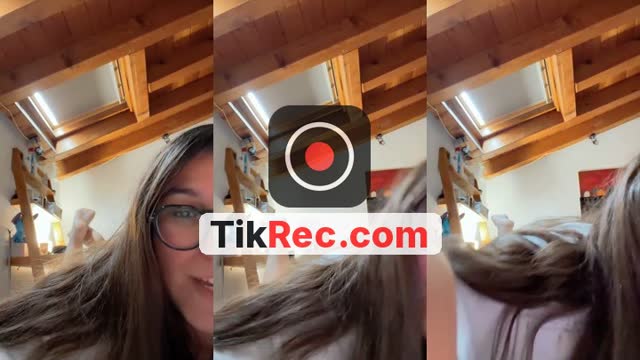 @lauz2610 TikTok live