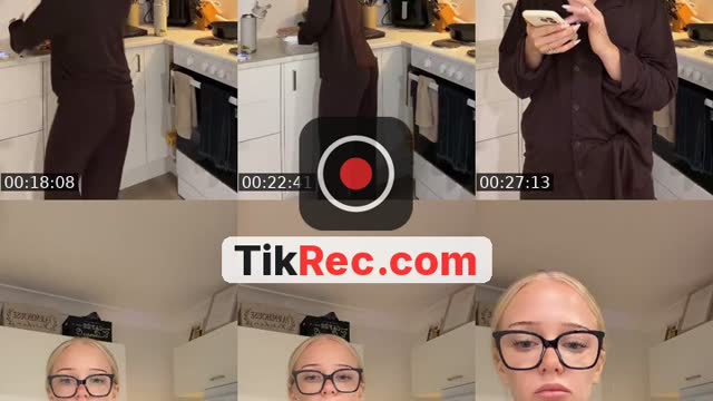 @holliechamberlainlive TikTok live from 2026-10-07
