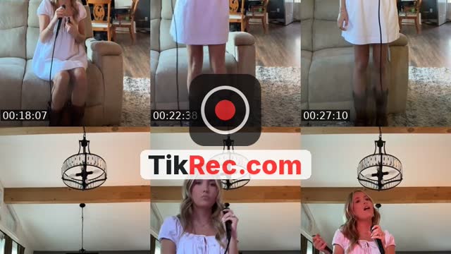 TikTok live: Hii by @roxylavernemiller