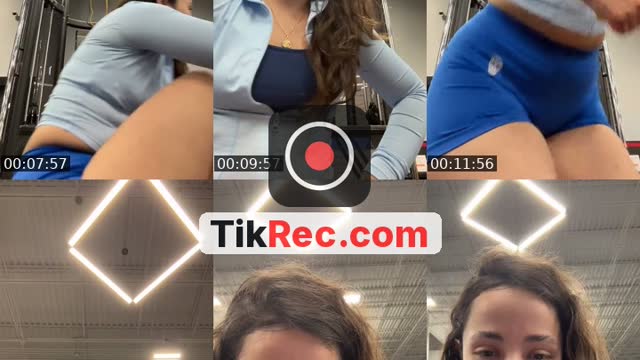 TikTok live: Upper body day 💙 by @jaquislays