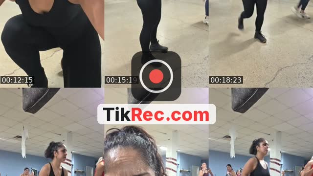 TikTok live: holis👋 by @chaparrita102314