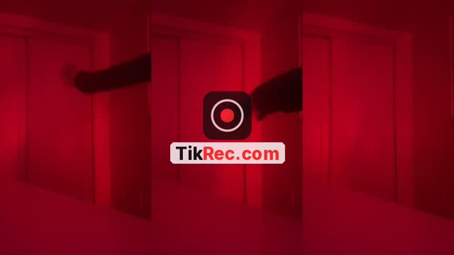 @thatforeignfreakk TikTok live