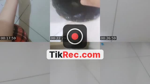 @owjeuemwiej TikTok live