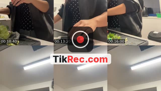 TikTok live: UNI COOKING by @rxy.bb