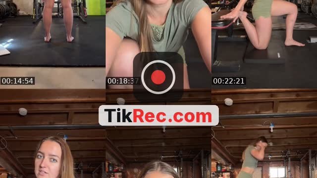 Workout: upper body 💪❤️‍🔥 - @zofiaofficial