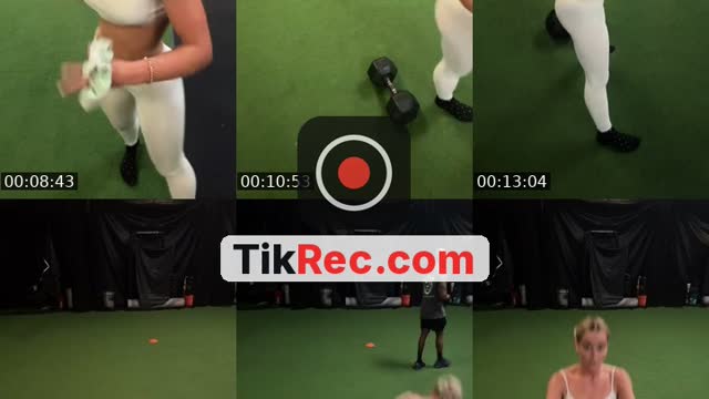 TikTok live: HIIT WORKOUT by @liaconno