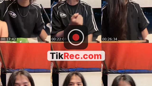 TikTok live: jakarta by @mukriz_sya