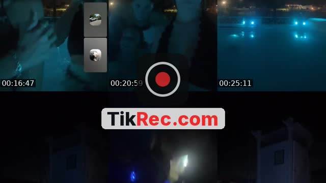 TikTok live: Hot tub qa/entertain us by @ariannal0vd