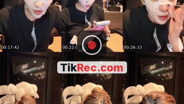 @jennychicly TikTok live from 2026-10-08