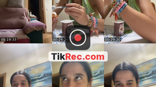 TikTok live: hola roris✨ by @aurorarocio__