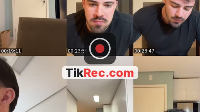 TikTok live: Hello by @jeanpadilh_