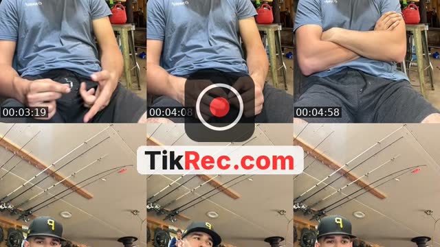 @jakethesnoke16 TikTok live
