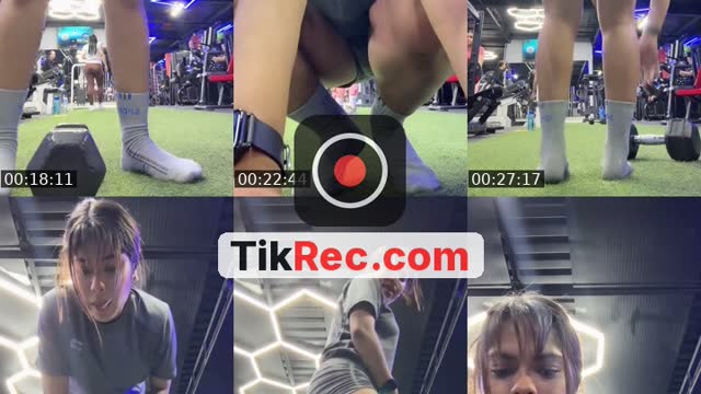 @andrea03a0 TikTok live