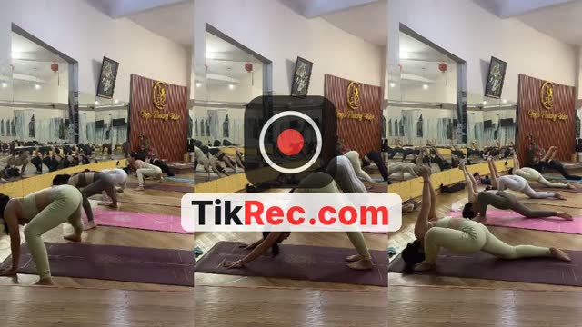 @yogaphuongthuy TikTok live