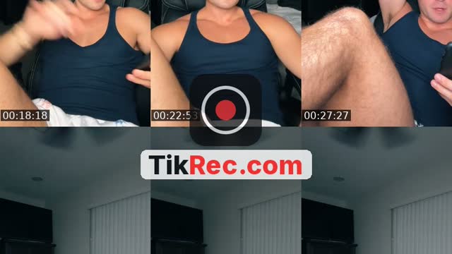 TikTok live: Just a quickie live ;) by @johnnybomhardt