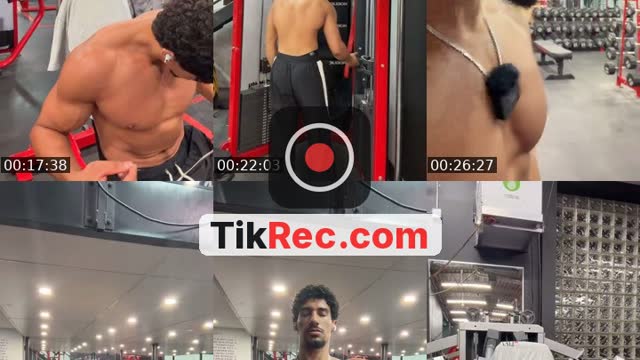 TikTok live: shoulder day by @ak.47ii