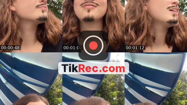 TikTok live: Stefania Padilla by @stefania._.padilla