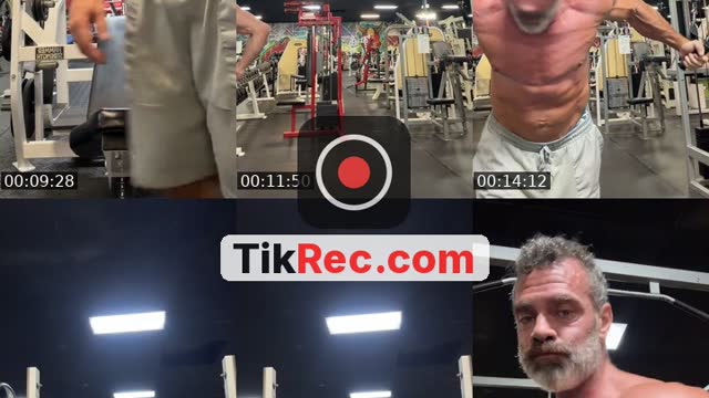 TikTok live: PUSH by @tramfitsix
