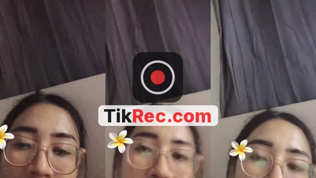 @dewifitriana_24 TikTok live