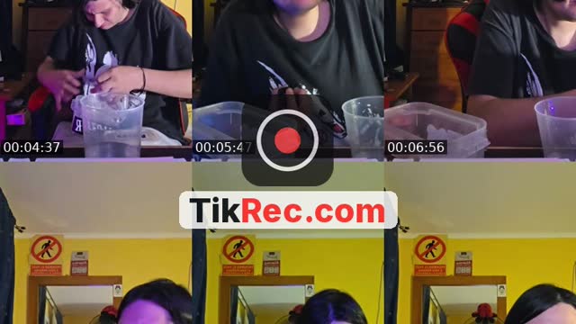 TikTok live: díganme canciones by @medicineh